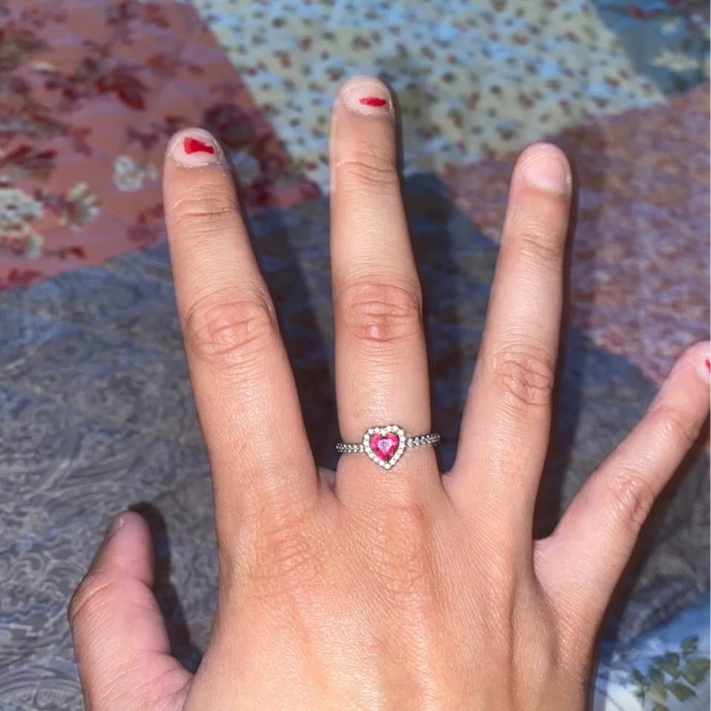 Pandora Elevated Heart Ring Red - image 4